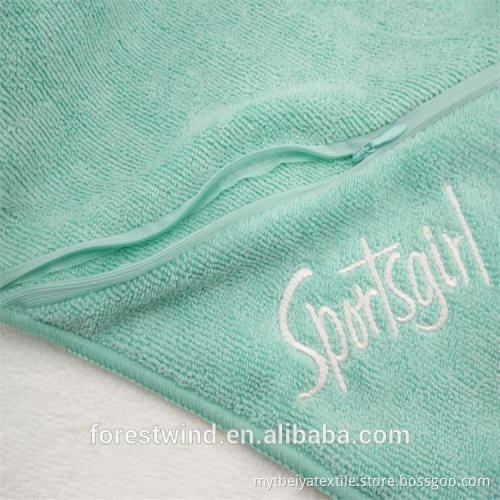 Embroidery logo Microfiber Zip Pocket Wholesaler Sport Towel